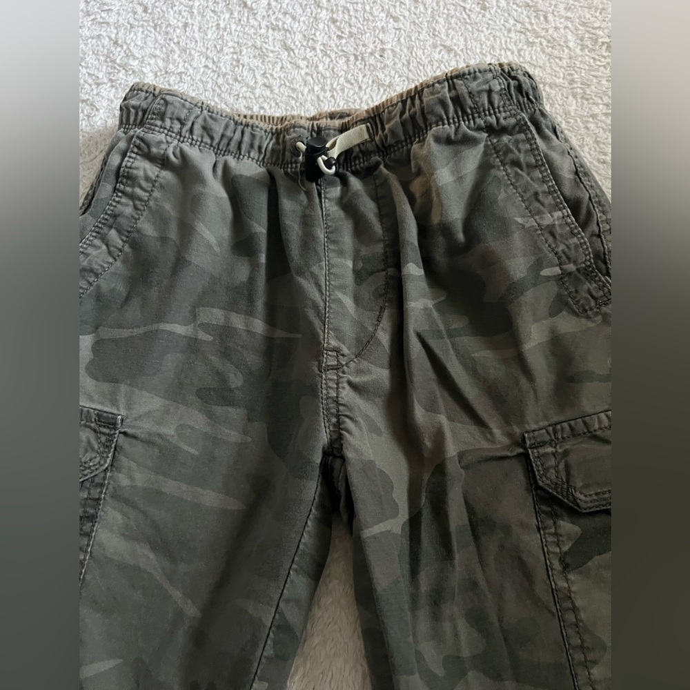 Shorts - Picture 3 of 4